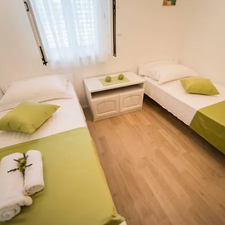 Bonaca Apartment *